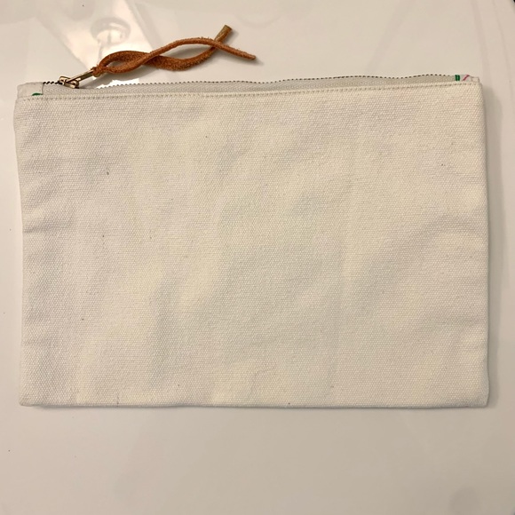 NWOT Olive and Poppy Rosé Pouch - Picture 2 of 4